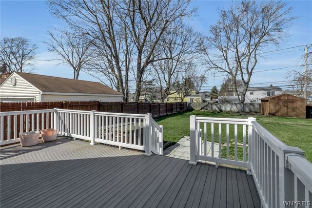 876 Pioneer Drive, North Tonawanda, NY 14120