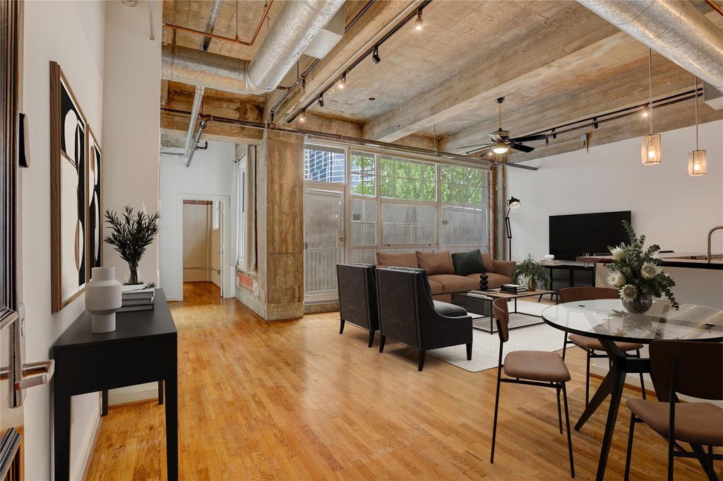 204 Travis Street 4D, Houston, TX 77002