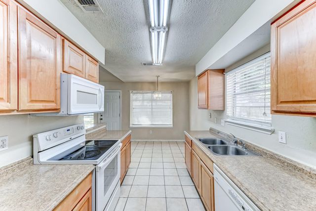 10015 Enchanted Stone Drive, Houston, TX 77070