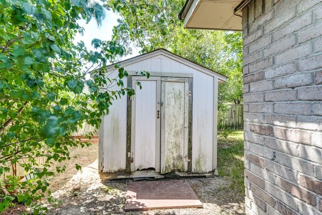 10015 Enchanted Stone Drive, Houston, TX 77070