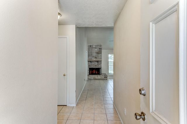 10015 Enchanted Stone Drive, Houston, TX 77070