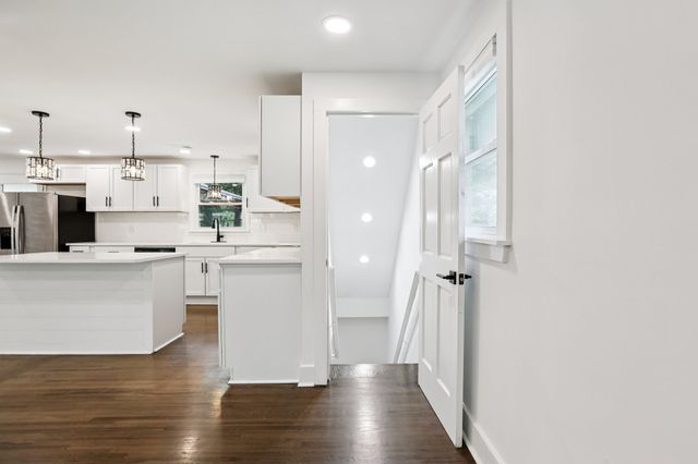 4108 Edwards Ave, Nashville, TN 37216