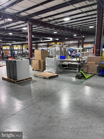 310 EMIG RD, York, PA 17406