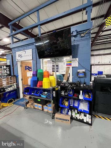 310 EMIG RD, York, PA 17406