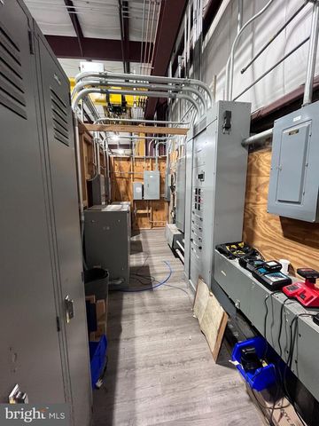 310 EMIG RD, York, PA 17406