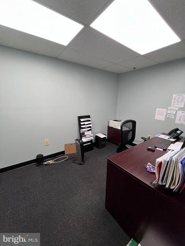 310 EMIG RD, York, PA 17406