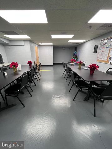 310 EMIG RD, York, PA 17406