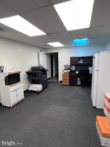 310 EMIG RD, York, PA 17406