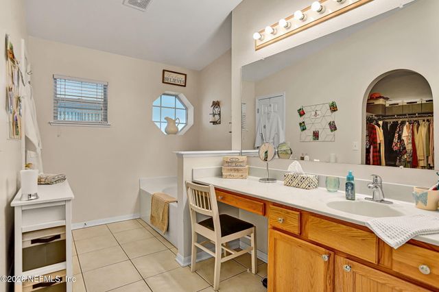 12396 HICKORY FOREST Road, Jacksonville, FL 32226