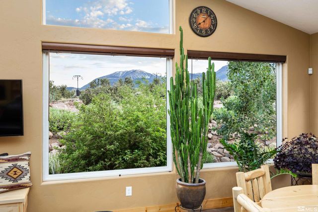 5745 Carl Drive, Reno, NV 89511