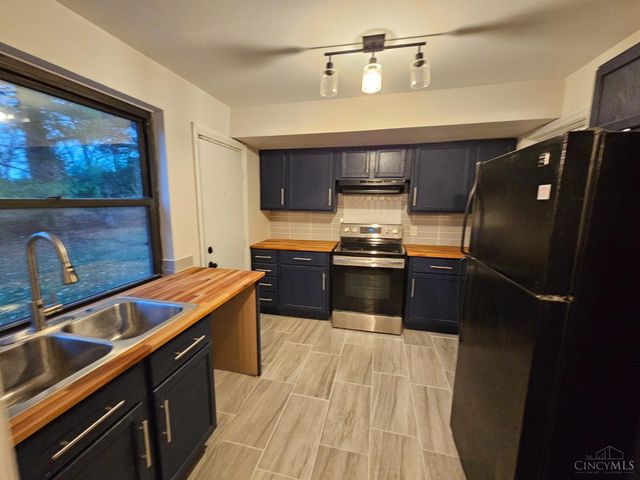 6024 Sunridge Drive, Cincinnati, OH 45224