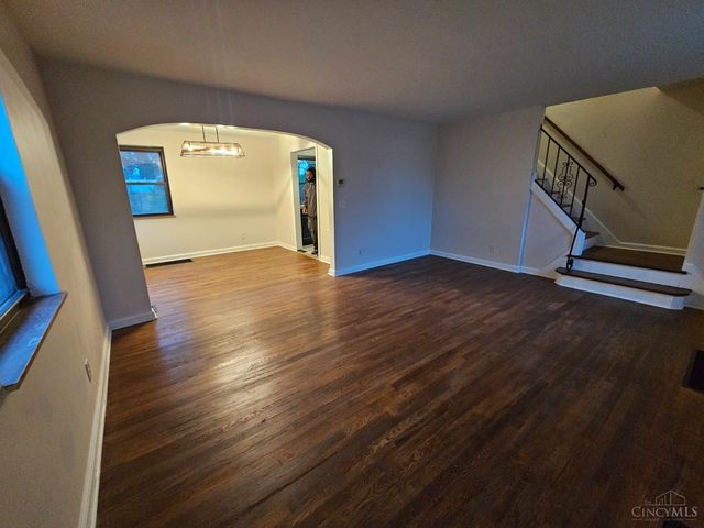 6024 Sunridge Drive, Cincinnati, OH 45224