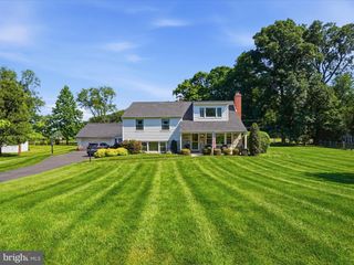 1420 MANOR LN, Blue Bell, PA 19422