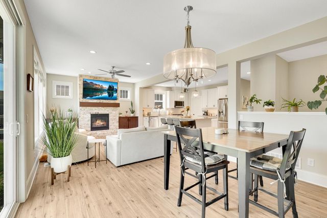 17972 Gresford Lane, Lakeville, MN 55044