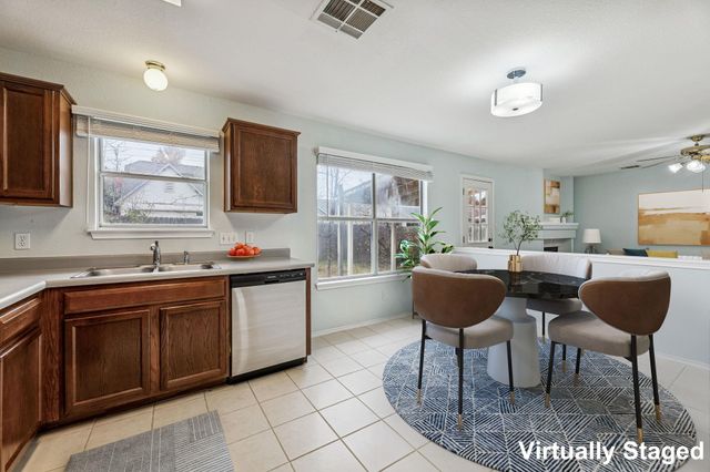 1712 Southwestern TRL, Round Rock, TX 78664