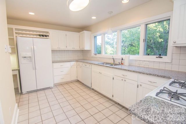 1000 Jefferson Drive, Charlotte, NC 28270