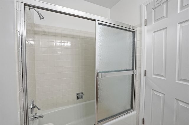 1819 Burgundy Street, Schererville, IN 46375