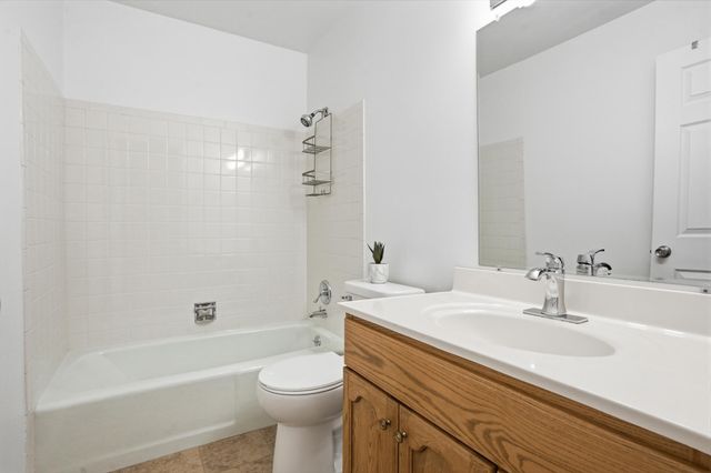 1819 Burgundy Street, Schererville, IN 46375