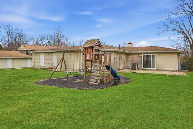 1819 Burgundy Street, Schererville, IN 46375