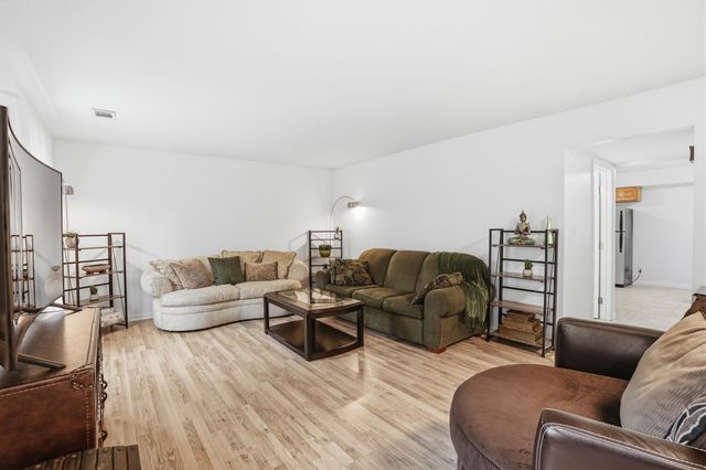 1819 Burgundy Street, Schererville, IN 46375