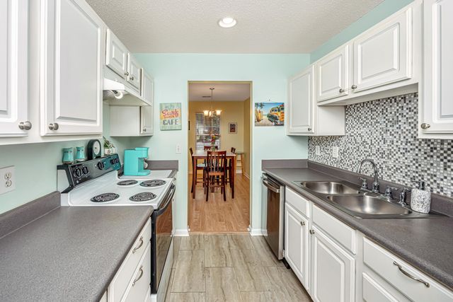 1575 Blaze Lane, Charleston, SC 29412