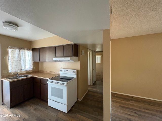 11214 W NEVADA Avenue, Youngtown, AZ 85363