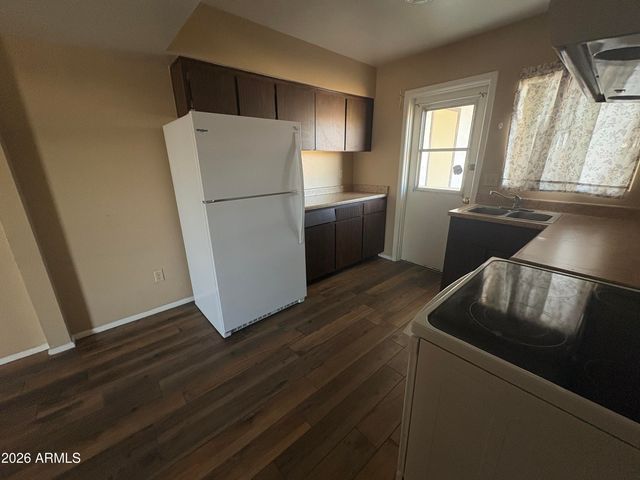 11214 W NEVADA Avenue, Youngtown, AZ 85363