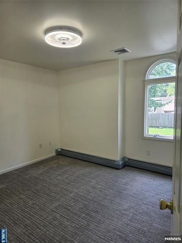 27 Glendale, Hillsdale, NJ 07642