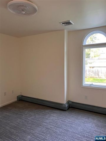27 Glendale, Hillsdale, NJ 07642