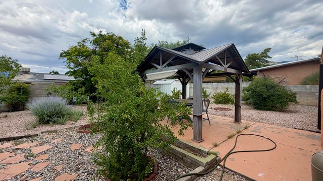 12205 Brentwood Hills Boulevard NE, Albuquerque, NM 87112