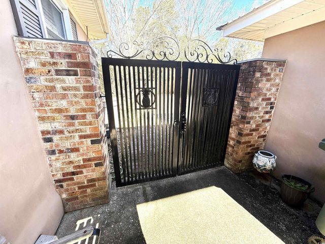 217 Smith St., Lake City, SC 29560