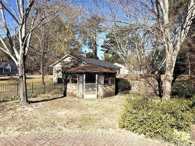 217 Smith St., Lake City, SC 29560