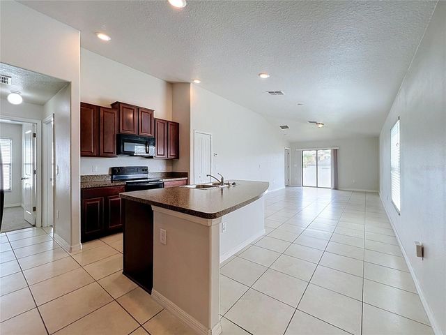 36095 CARRIAGE PINE COURT, Zephyrhills, FL 33541