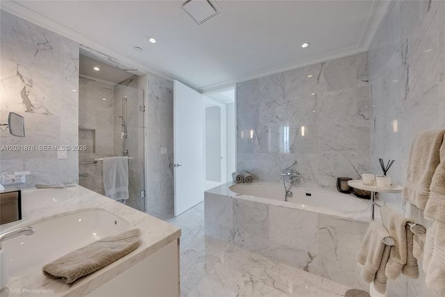 15701 Collins Avenue 3001, Sunny Isles Beach, FL 33160