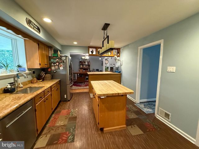 304 W HIGHLAND AVE, Langhorne, PA 19047