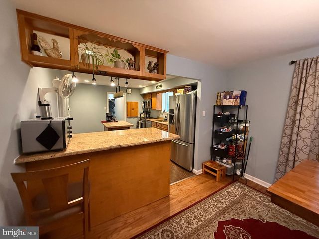 304 W HIGHLAND AVE, Langhorne, PA 19047