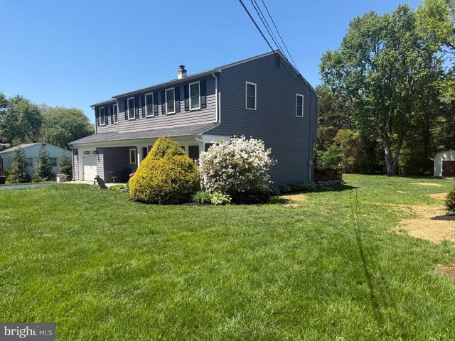304 W HIGHLAND AVE, Langhorne, PA 19047