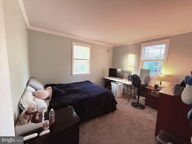 304 W HIGHLAND AVE, Langhorne, PA 19047