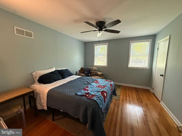 304 W HIGHLAND AVE, Langhorne, PA 19047