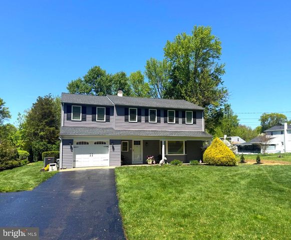 304 W HIGHLAND AVE, Langhorne, PA 19047