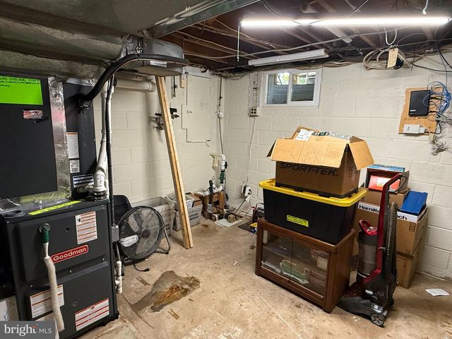 304 W HIGHLAND AVE, Langhorne, PA 19047