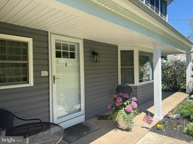 304 W HIGHLAND AVE, Langhorne, PA 19047