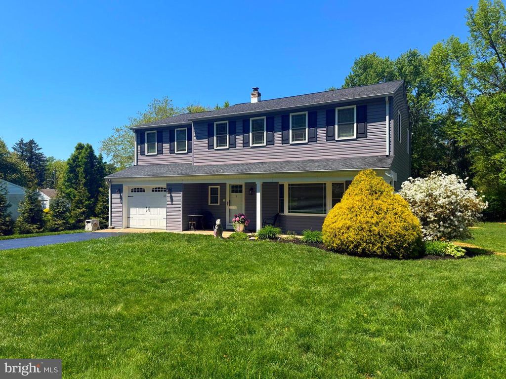 304 W HIGHLAND AVE, Langhorne, PA 19047