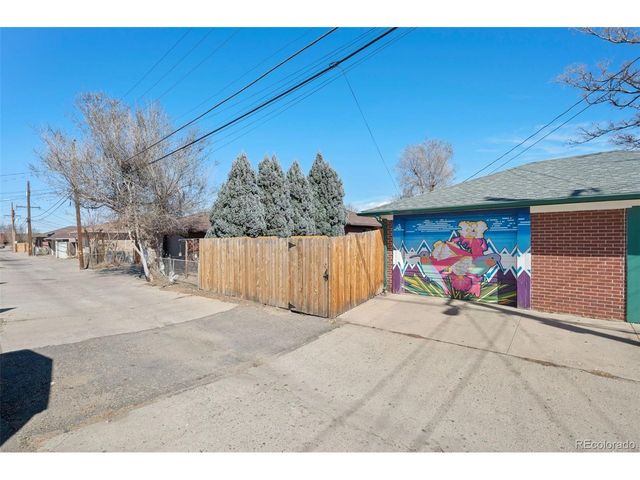 3653 Forest St, Denver, CO 80207