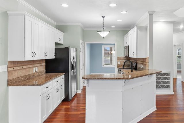 330 Juliet Dr, Hopkinsville, KY 42240