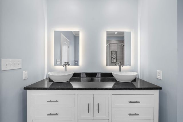 330 Juliet Dr, Hopkinsville, KY 42240