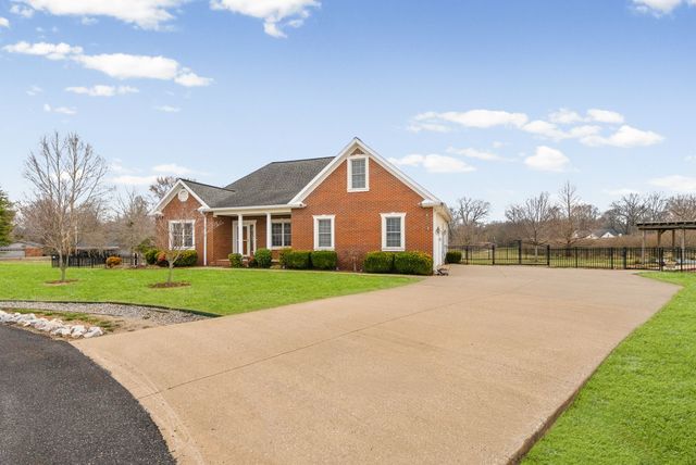 330 Juliet Dr, Hopkinsville, KY 42240