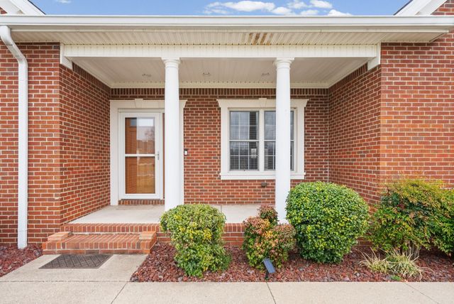 330 Juliet Dr, Hopkinsville, KY 42240