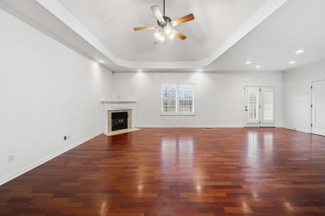 330 Juliet Dr, Hopkinsville, KY 42240