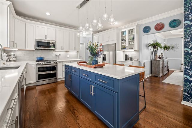 16 Creek Court, Easton, PA 18040
